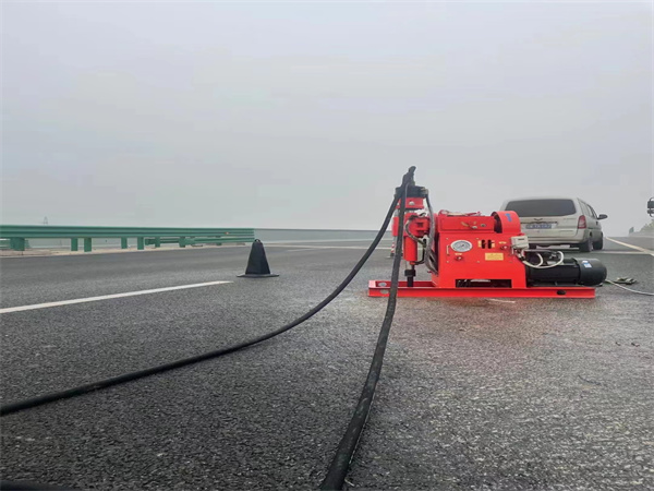 平潭马路路基路面开裂下沉注浆加固灌浆